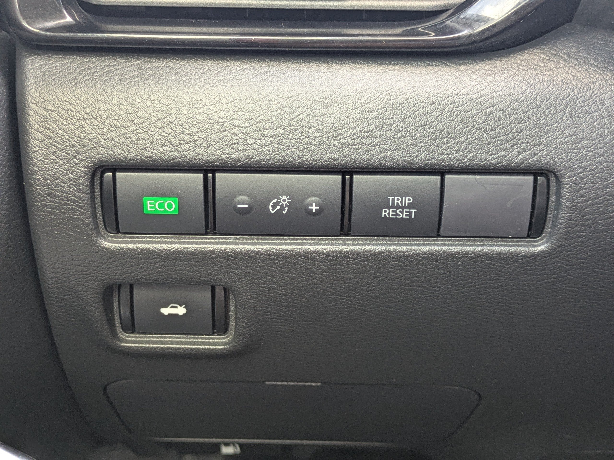 Used 2023 Nissan Sentra SR w/ Midnight Edition Package FWD image 20