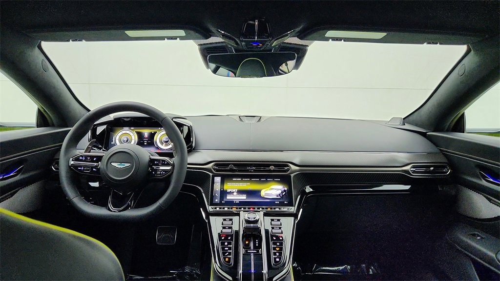 New 2025 Aston Martin V8 Vantage Coupe image 17