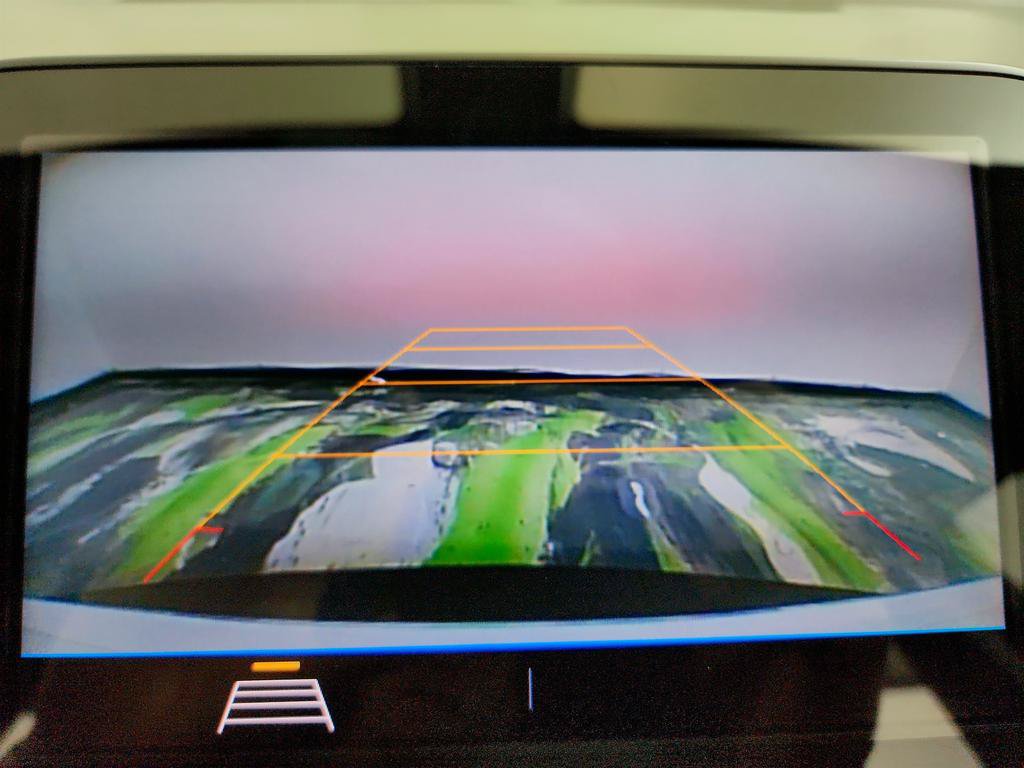 Used 2020 Chevrolet Malibu LT FWD image 18