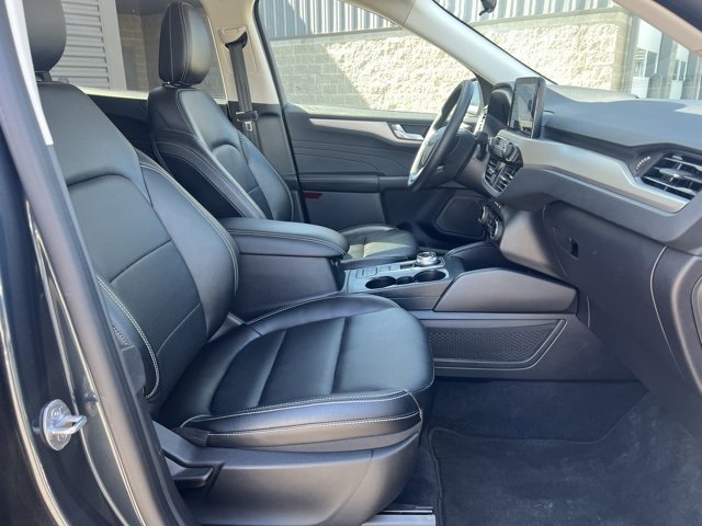 Used 2022 Ford Escape SEL image 11