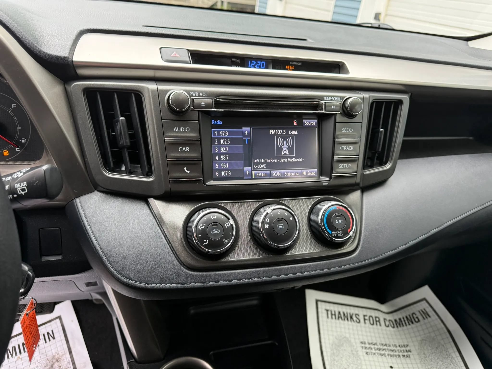 Used 2015 Toyota RAV4 LE AWD/4WD image 13