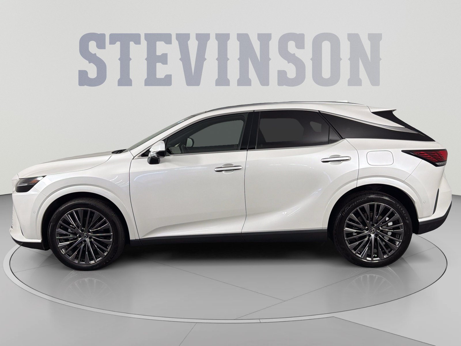 Certified 2025 Lexus RX 450h AWD w/ Convenience Package image 4