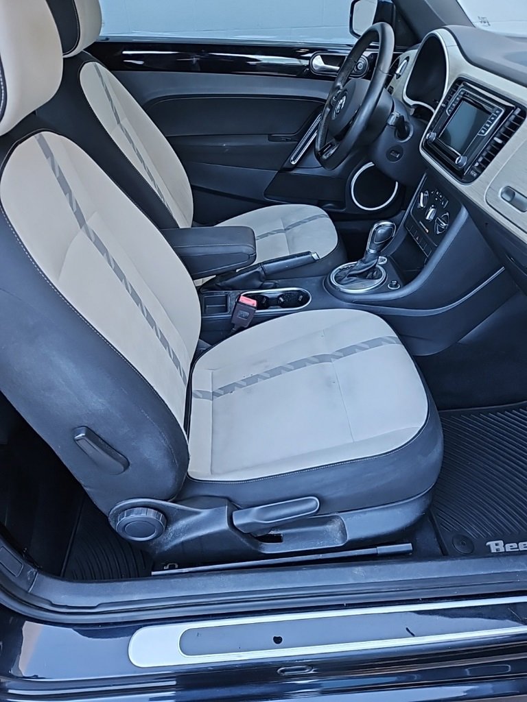 Used 2018 Volkswagen Beetle 2.0T Coast image 16