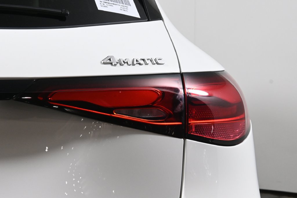 Certified 2026 Mercedes-Benz GLC 300 4MATIC image 13