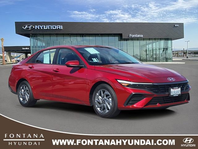 Certified 2025 Hyundai Elantra Blue image 1