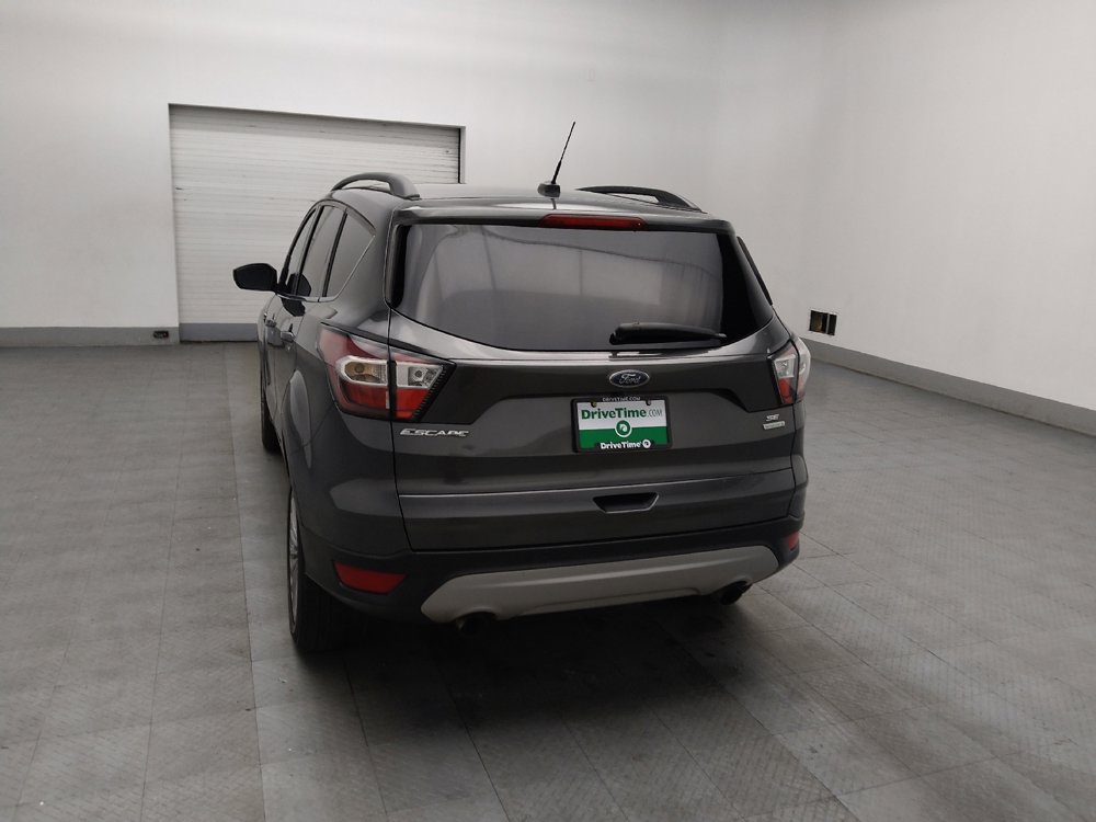 Used 2017 Ford Escape SE w/ Equipment Group 201A FWD image 6