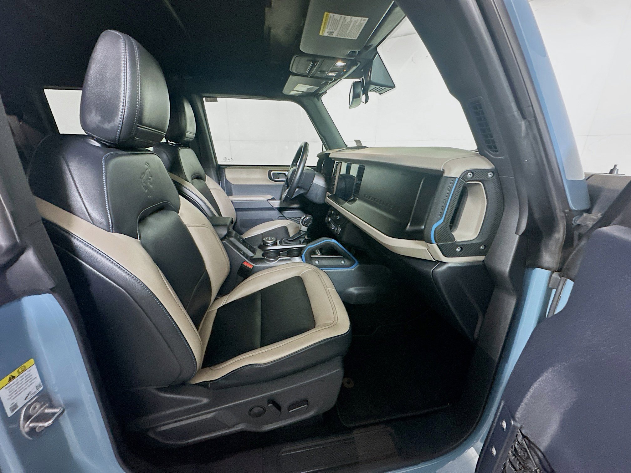 Used 2023 Ford Bronco Wildtrak image 31
