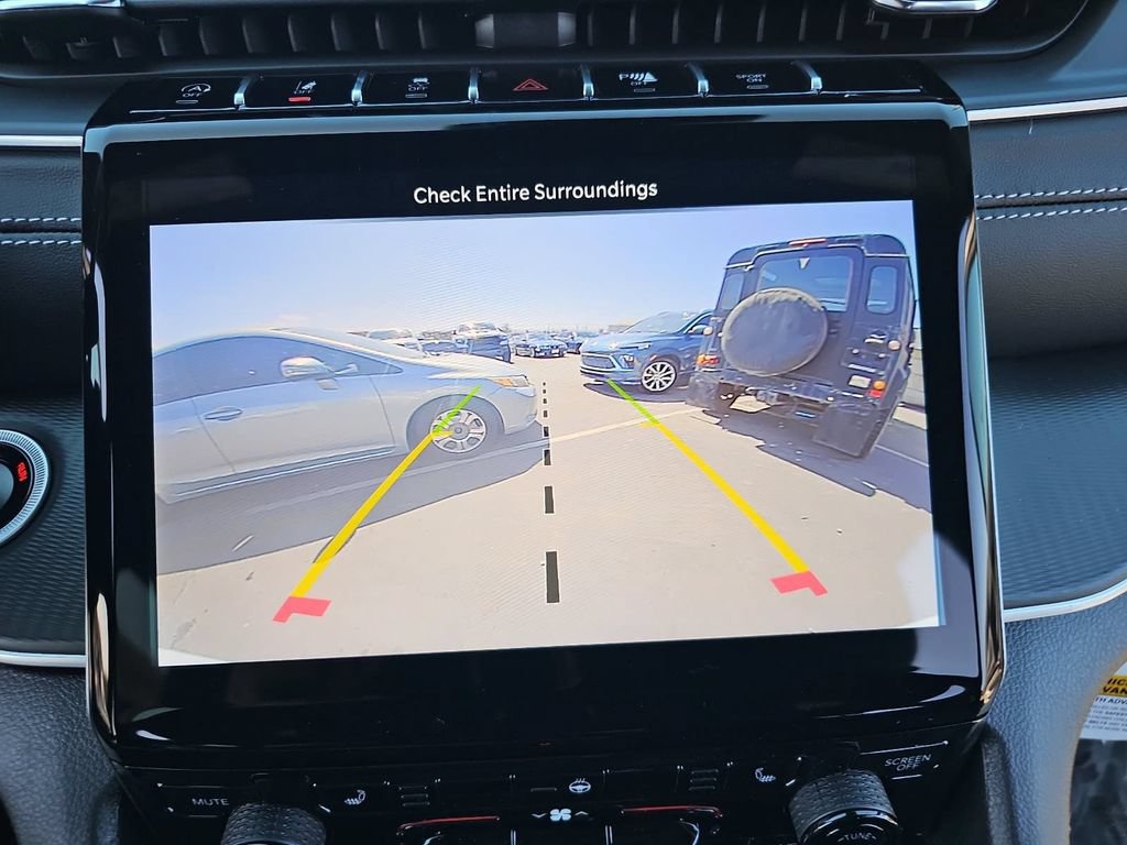 New 2027 Jeep Grand Cherokee Laredo X AWD/4WD image 23