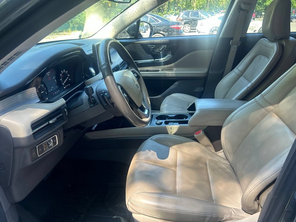 Used 2022 Lincoln Corsair AWD w/ Premium Package image 9