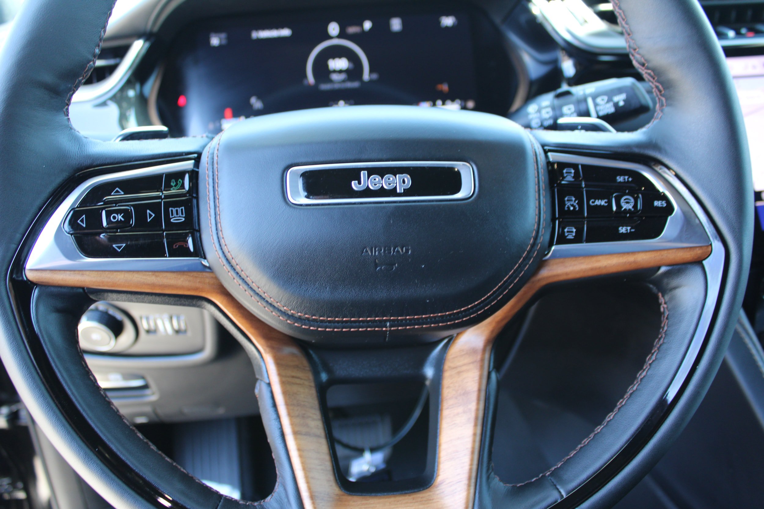 New 2025 Jeep Grand Cherokee Summit AWD/4WD image 22
