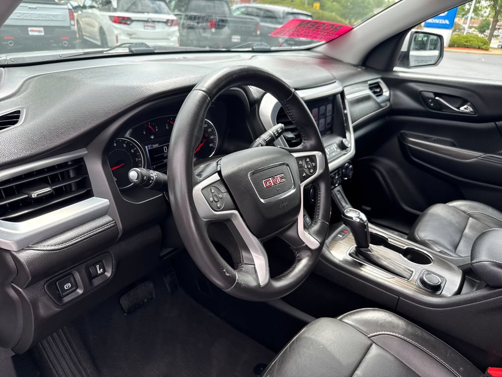 Used 2017 GMC Acadia SLT FWD image 10