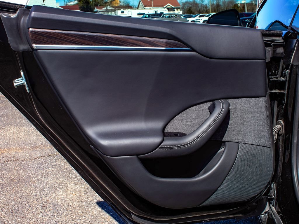 Used 2023 Tesla Model S Standard Range image 11