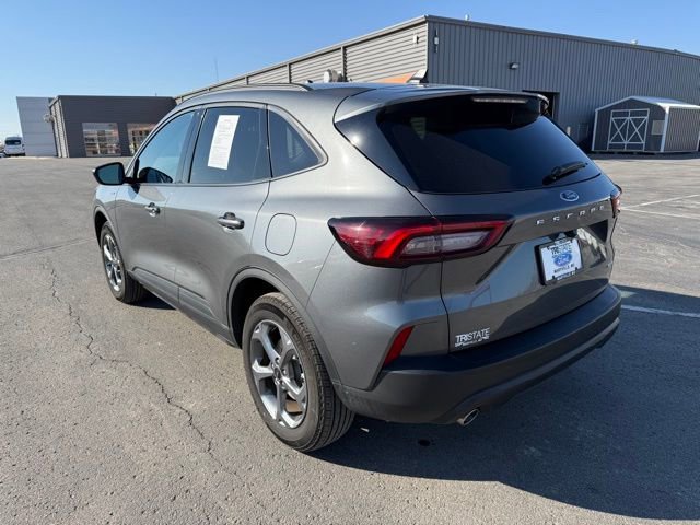 Used 2025 Ford Escape ST-Line image 6