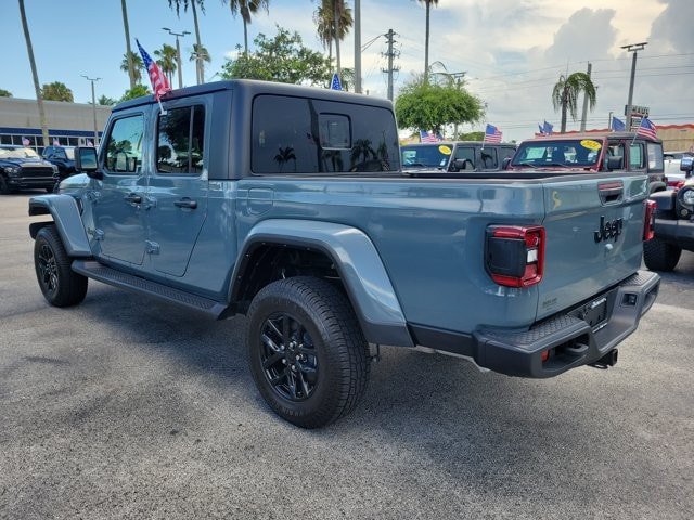 Used 2024 Jeep Gladiator Mojave AWD/4WD image 5