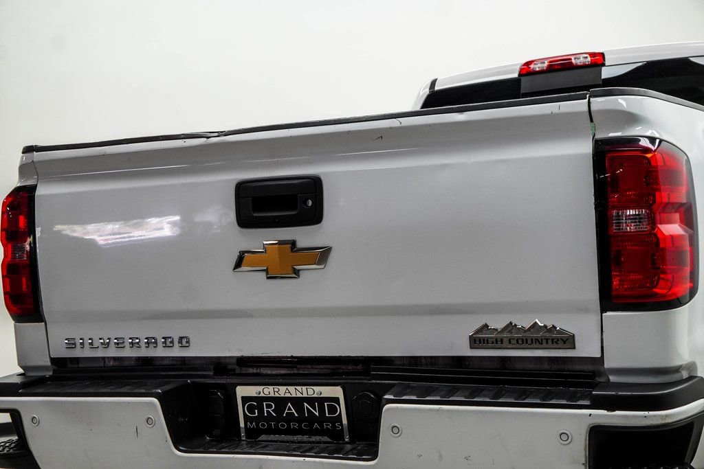 Used 2019 Chevrolet Silverado 3500 High Country w/ Duramax Plus Package image 11