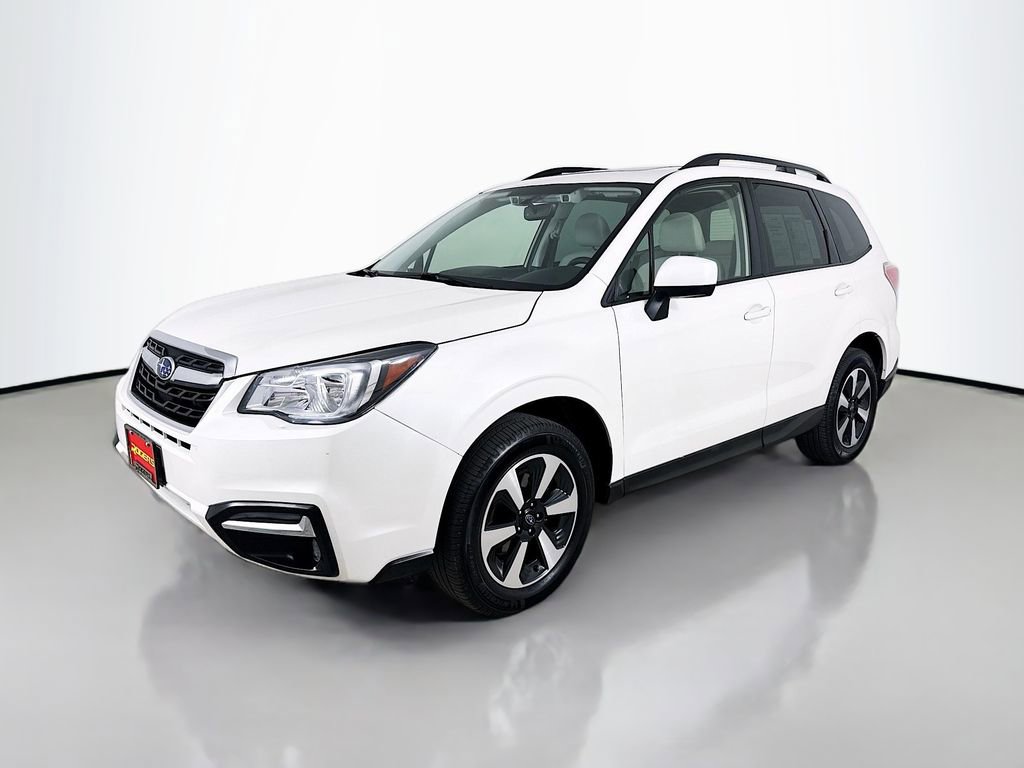 Used 2017 Subaru Forester 2.5i Premium AWD/4WD image 3