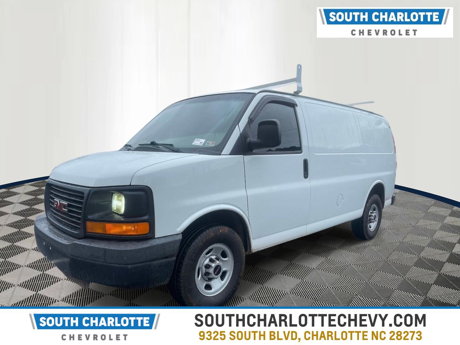 Used 2016 GMC Savana 2500 RWD image 1
