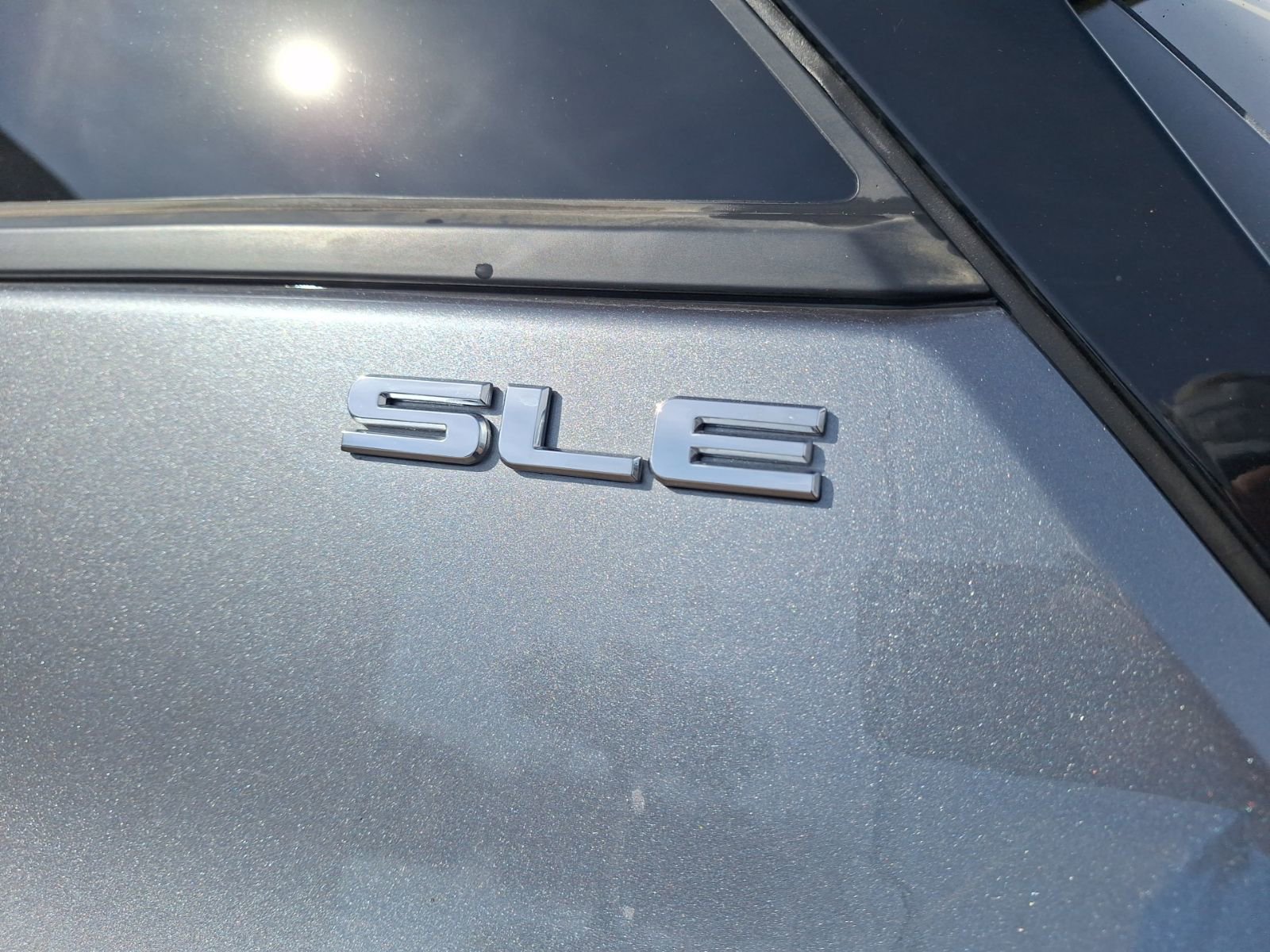 Used 2019 GMC Terrain SLE w/ Driver Convenience Package image 13