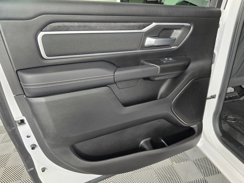 Used 2023 RAM 1500 Big Horn AWD/4WD image 32