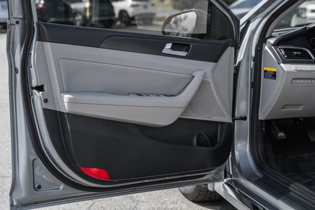 Used 2017 Hyundai Sonata Sport w/ Value Edition Package 02 image 36