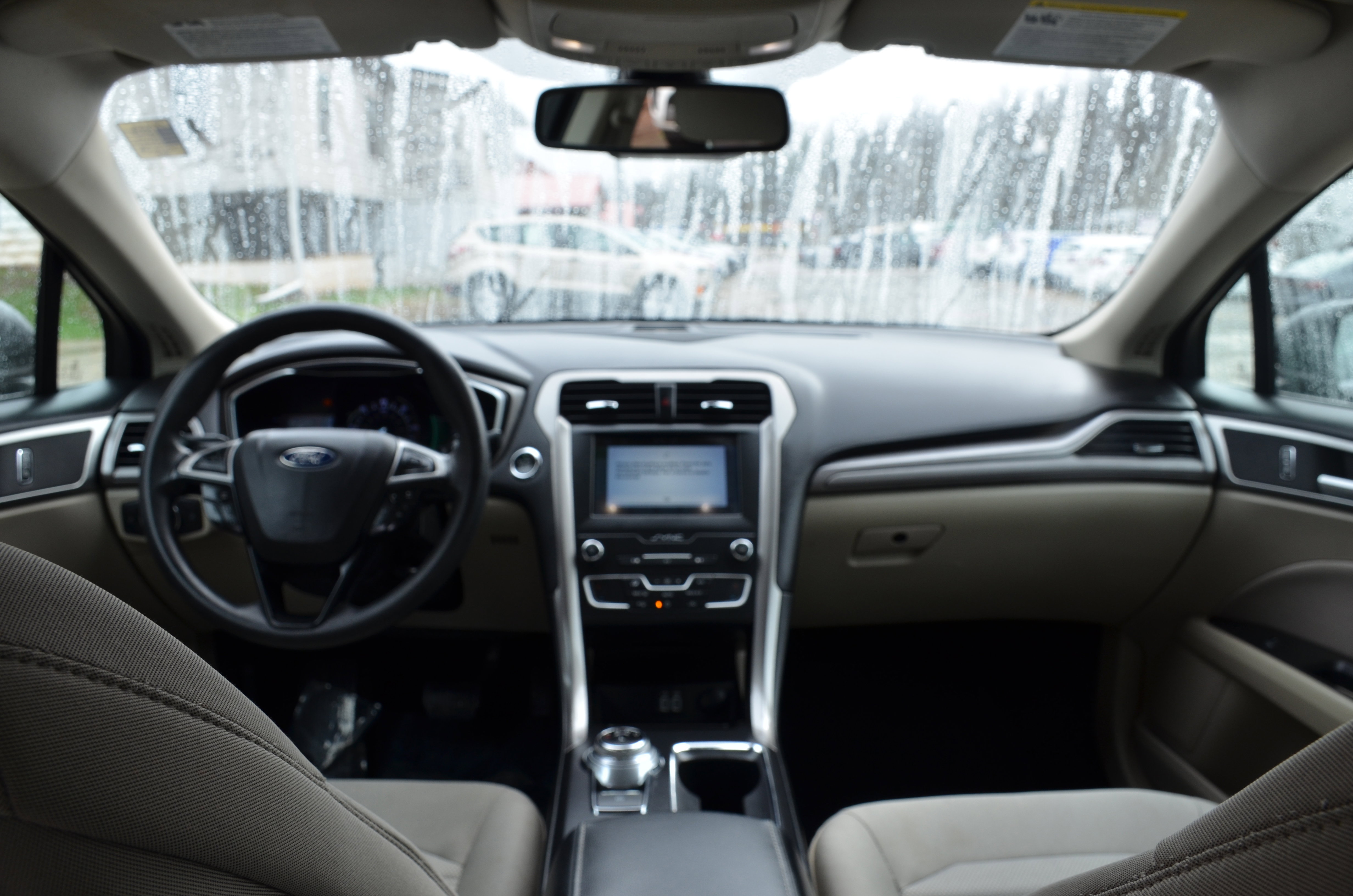 Used 2019 Ford Fusion SE FWD image 20