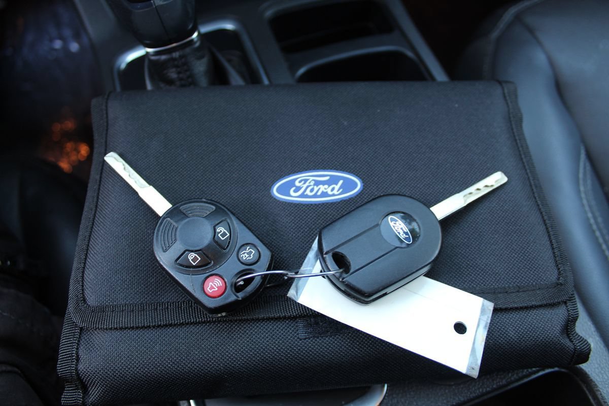 Used 2018 Ford Escape SEL FWD image 29