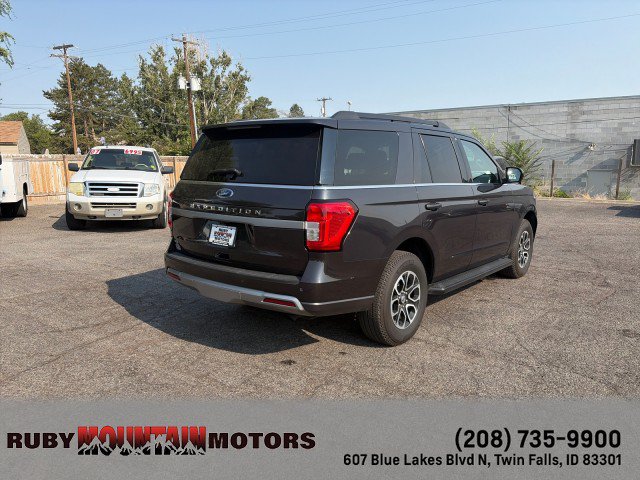 Used 2024 Ford Expedition XLT AWD/4WD image 7