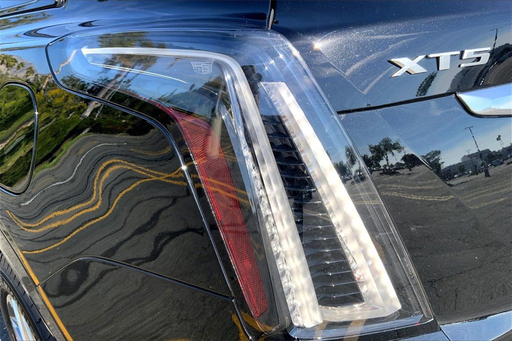 Used 2025 Cadillac XT5 Sportv image 27