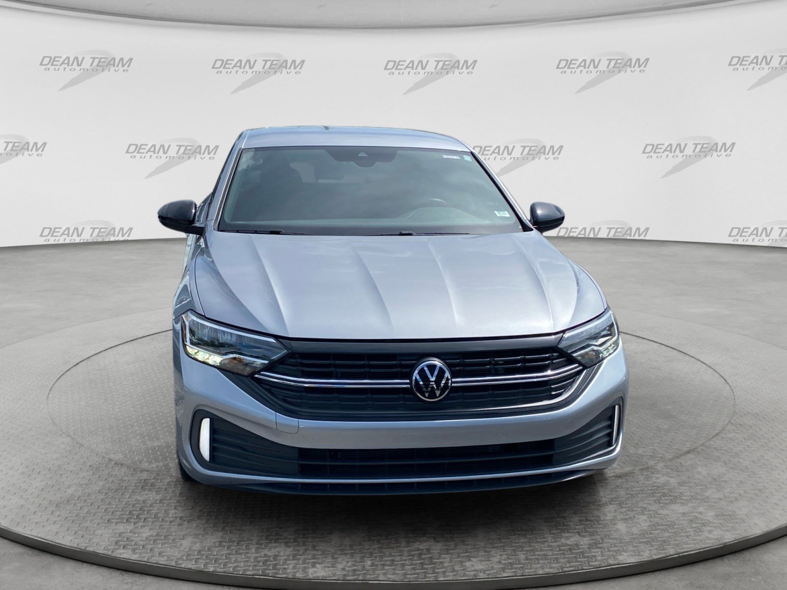 Used 2024 Volkswagen Jetta Sport FWD image 3