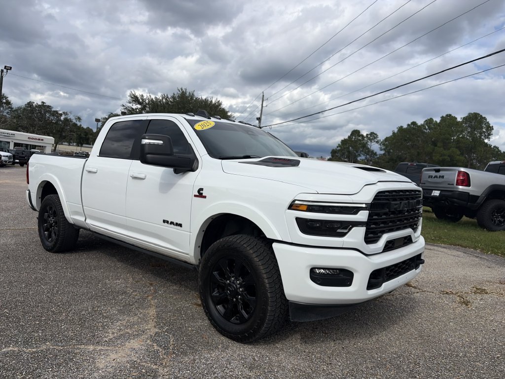 Used 2025 RAM 2500 Limited AWD/4WD image 8