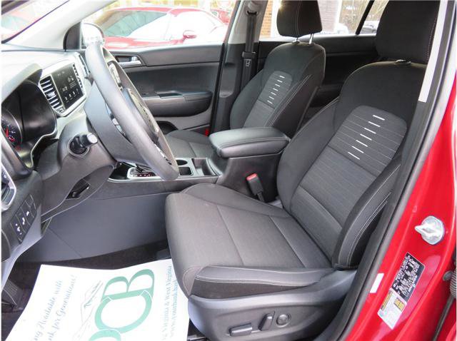 Used 2021 Kia Sportage LX w/ LX AWD Popular Package image 3