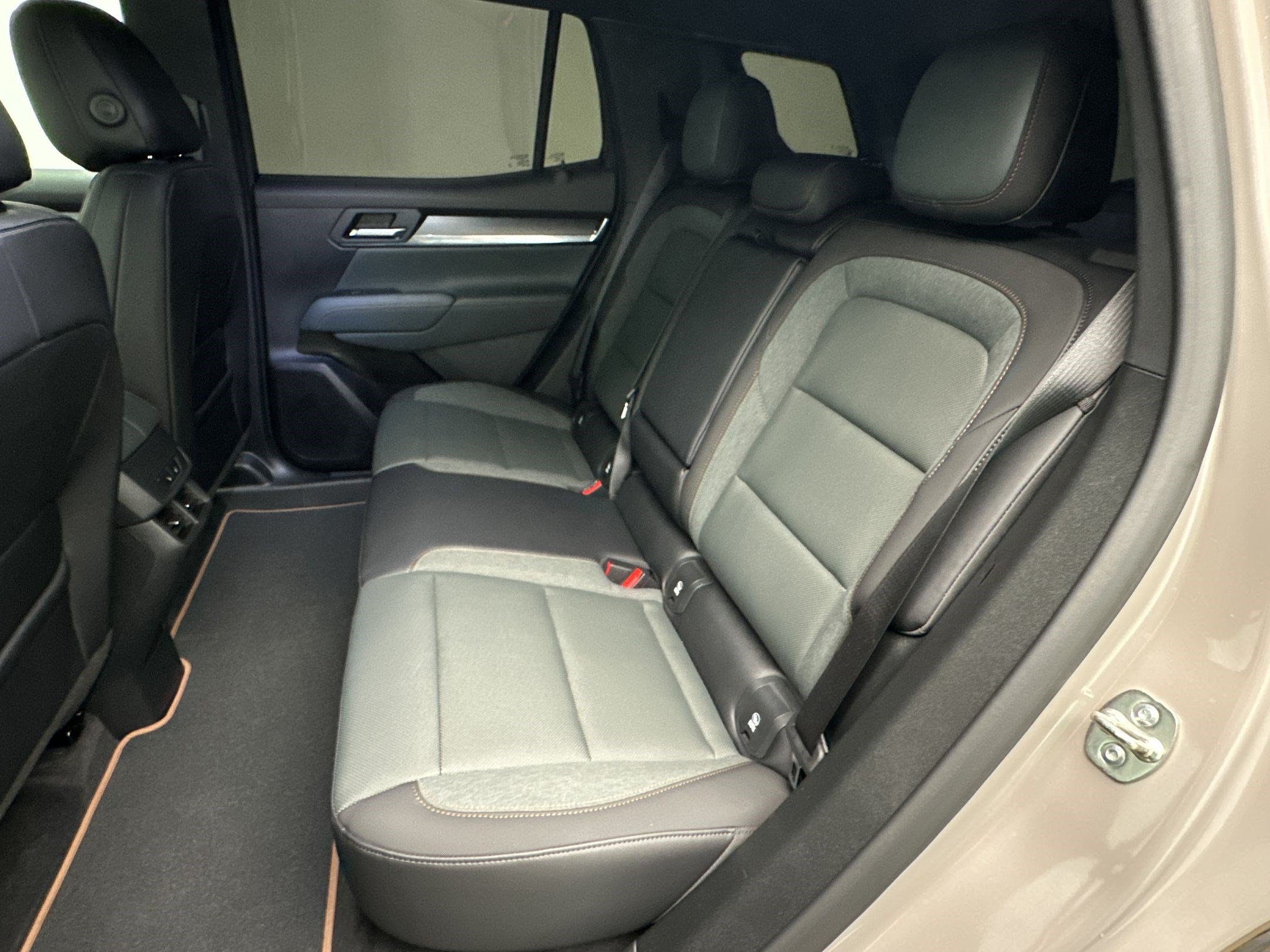 Certified 2026 GMC Terrain AT4 w/ Convenience Package III AWD/4WD image 24