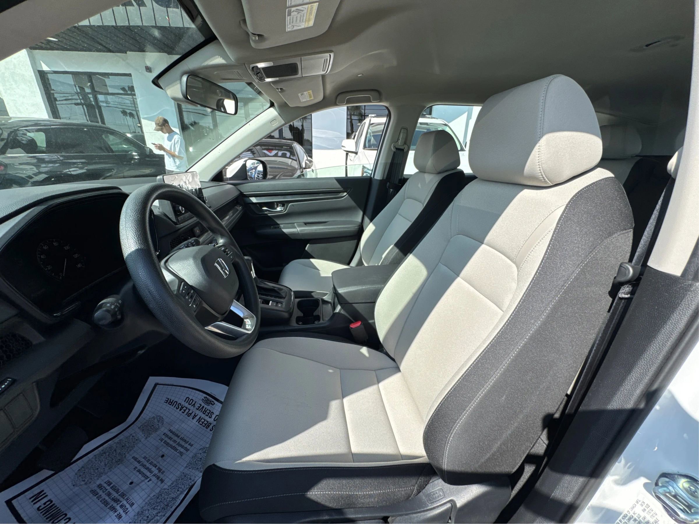 Used 2024 Honda CR-V LX image 9