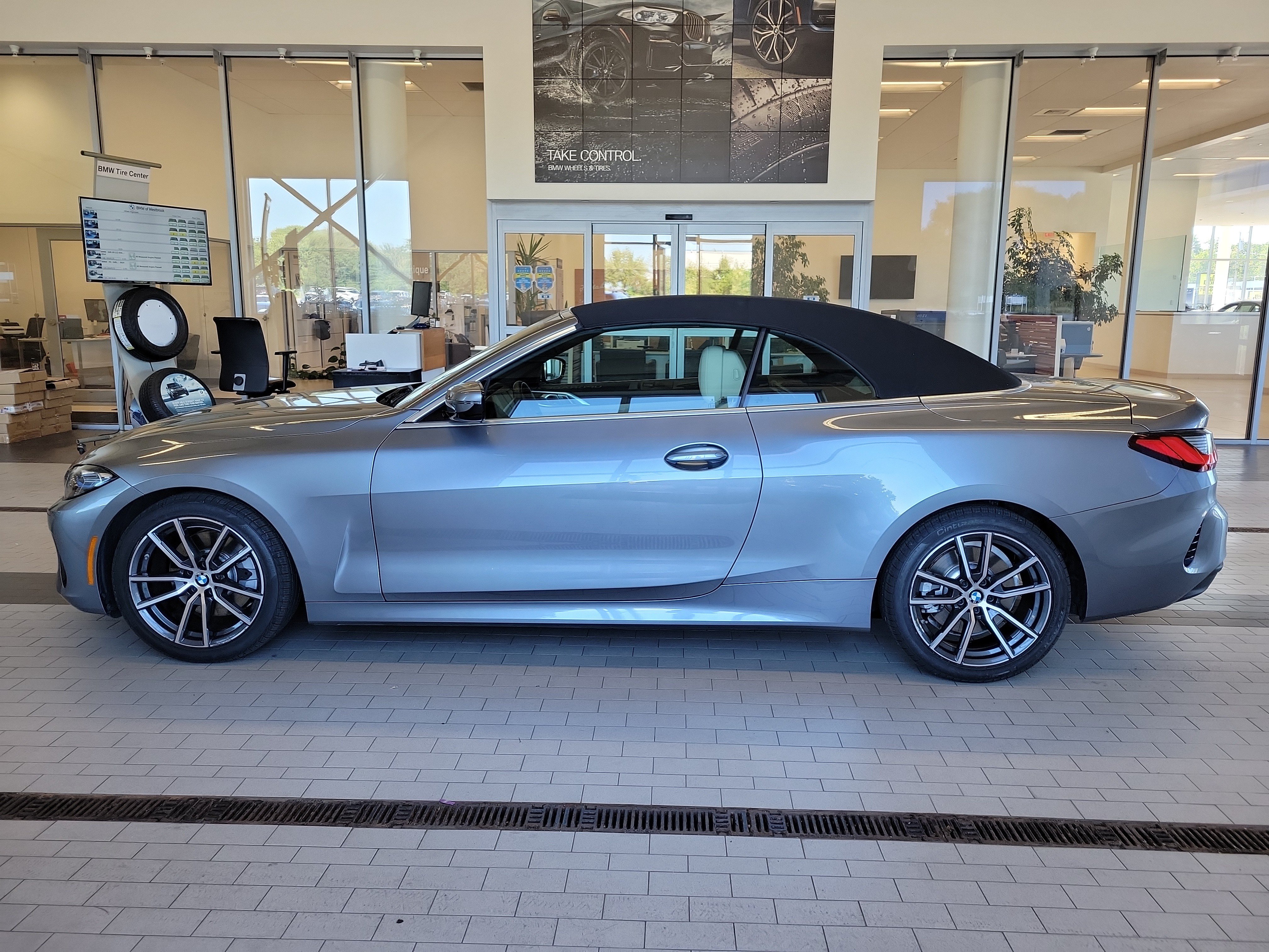 Used 2021 BMW 430i Convertible RWD image 8