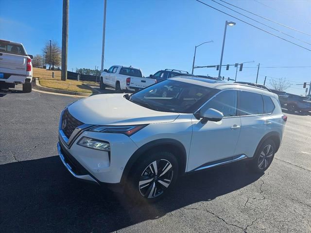 Used 2023 Nissan Rogue Platinum w/ Platinum Premium Package image 4