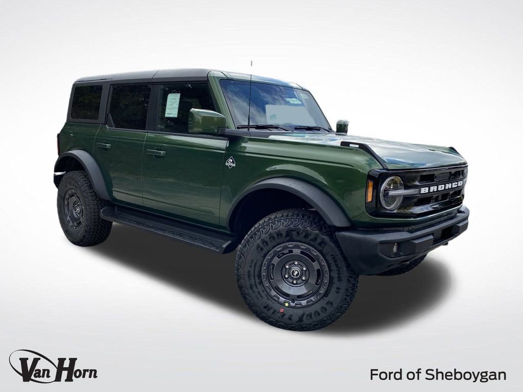 New 2025 Ford Bronco Outer Banks w/ Sasquatch Package