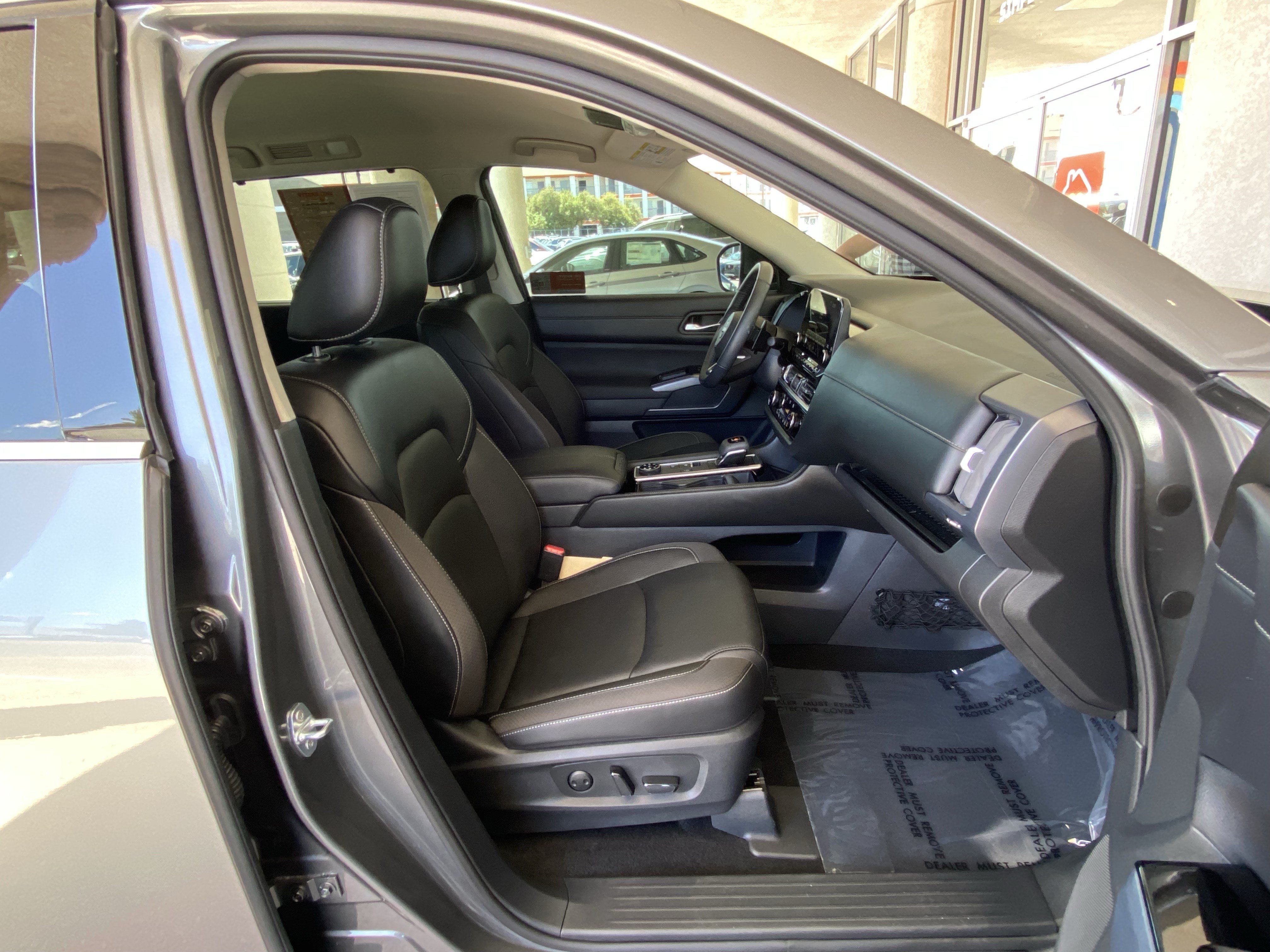 Used 2025 Nissan Pathfinder SL w/ Cargo Package AWD/4WD image 53