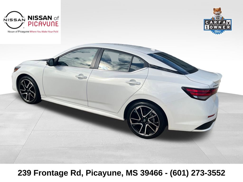 Used 2025 Nissan Sentra SR image 3
