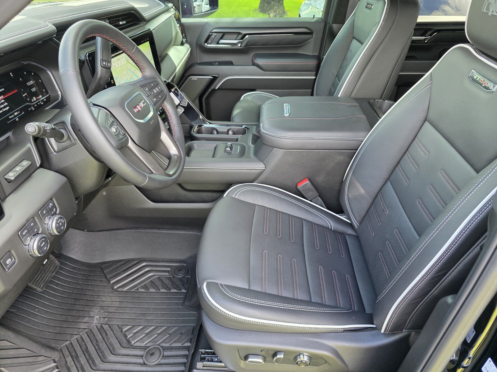 Used 2025 GMC Sierra 2500 AT4X w/ AT4X AEV Edition AWD/4WD image 10