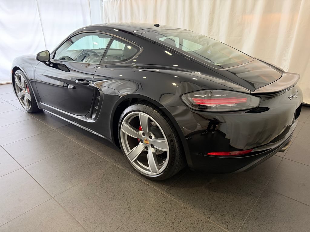 Certified 2019 Porsche 718 Cayman S RWD image 3