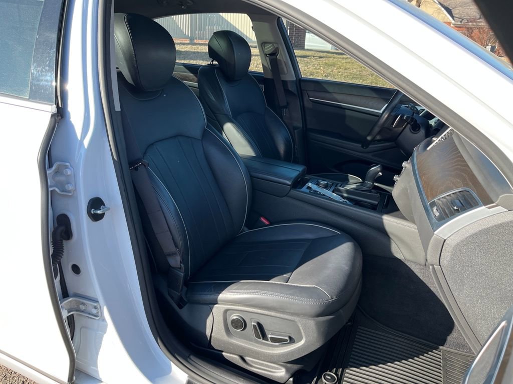 Used 2015 Hyundai Genesis 3.8 w/ Option Group 02 image 22