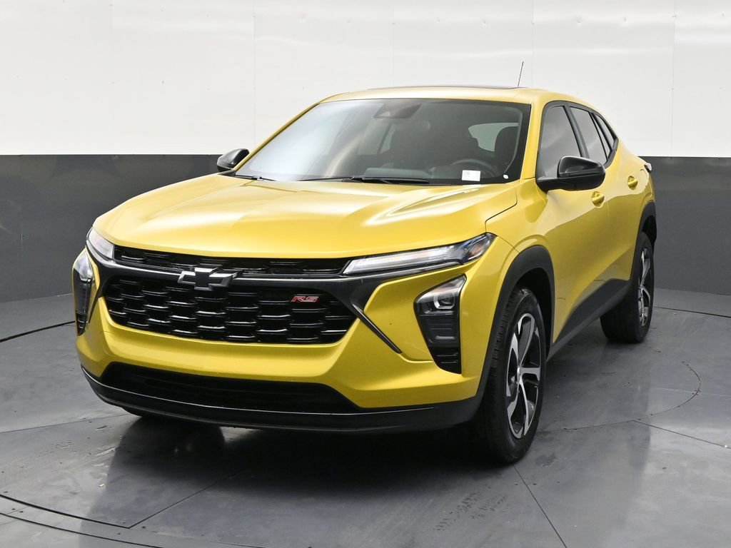 Used 2024 Chevrolet Trax RS w/ Sunroof Package image 9