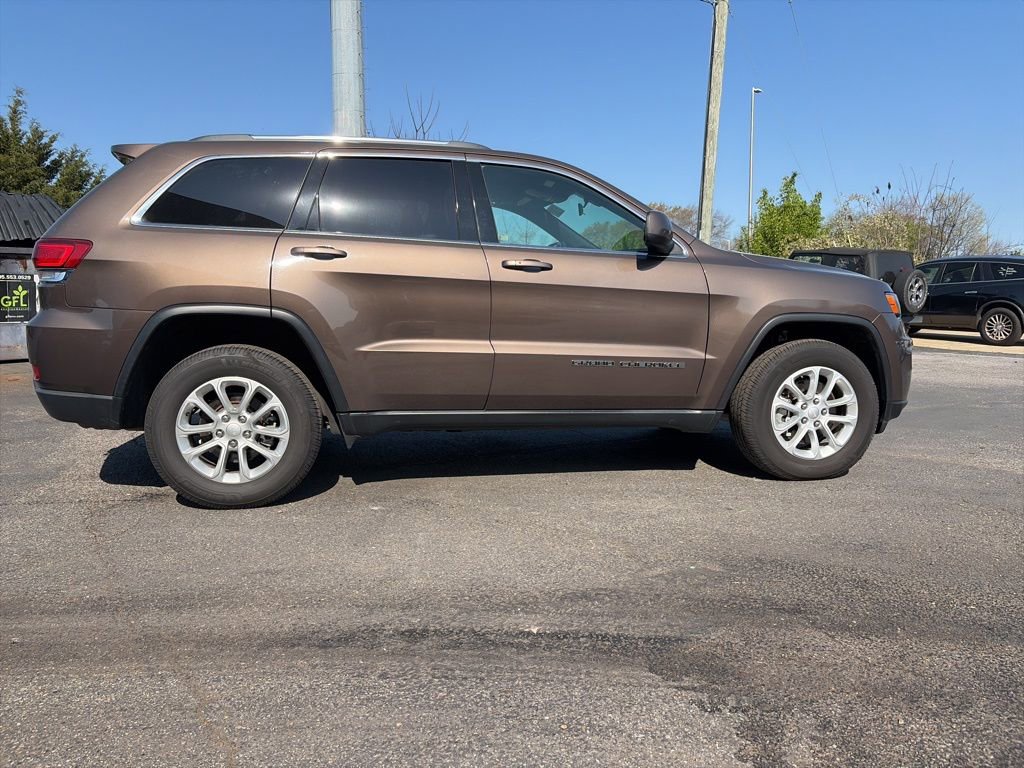 Used 2021 Jeep Grand Cherokee Laredo image 8