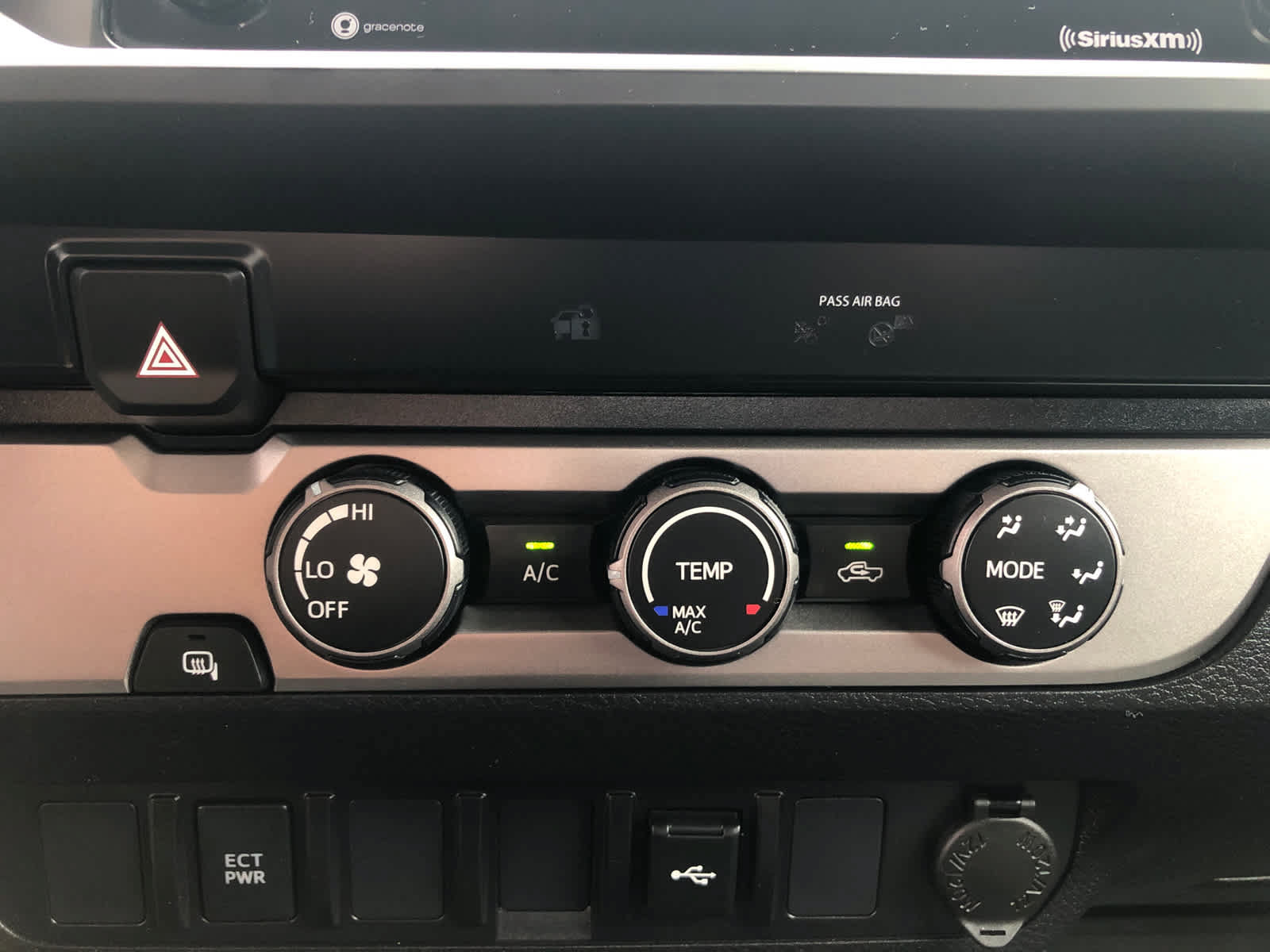 Used 2022 Toyota Tacoma SR RWD image 16