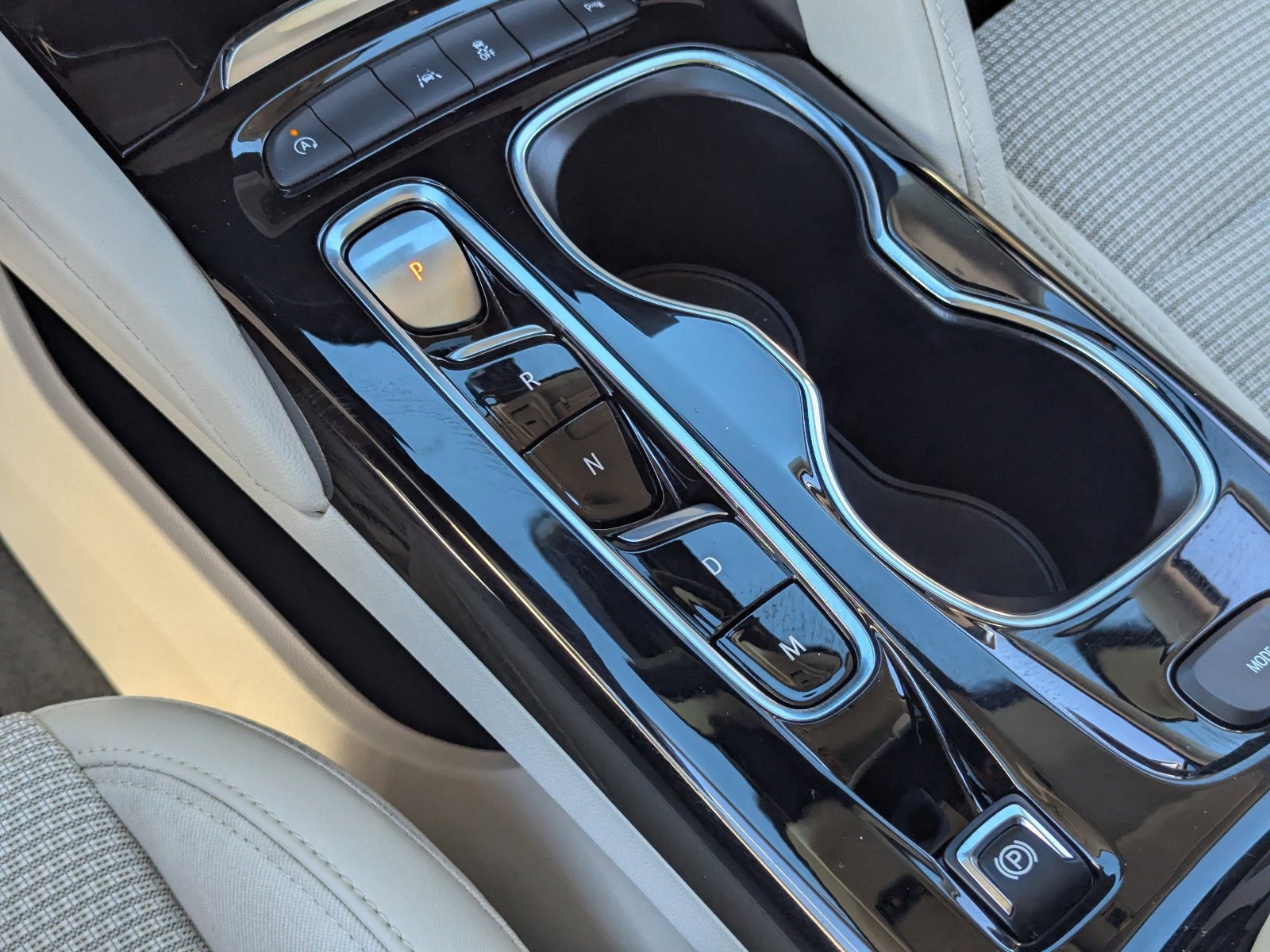 Used 2023 Buick Envision Preferred image 30