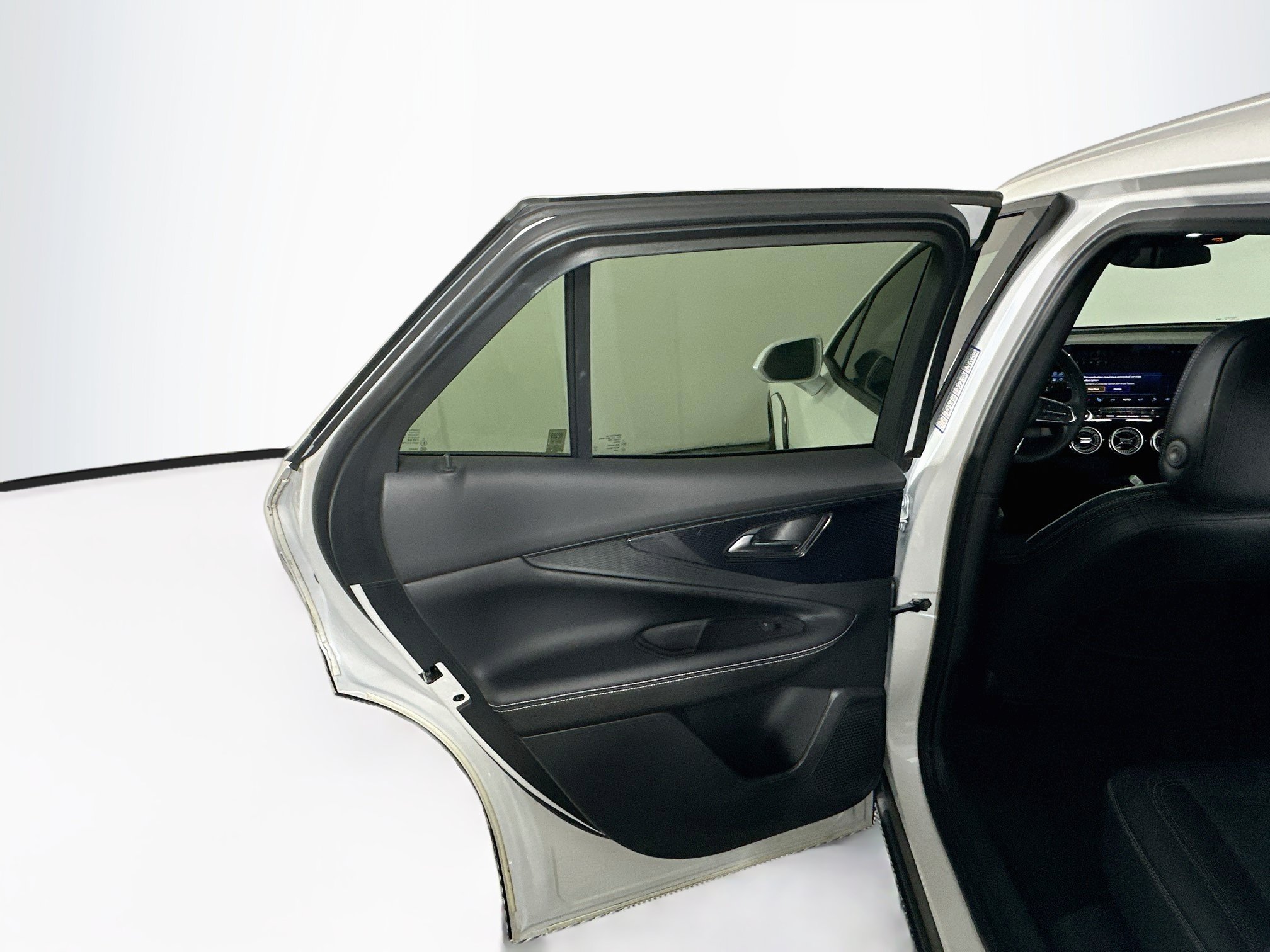 Used 2024 Chevrolet Blazer EV LT AWD/4WD image 27