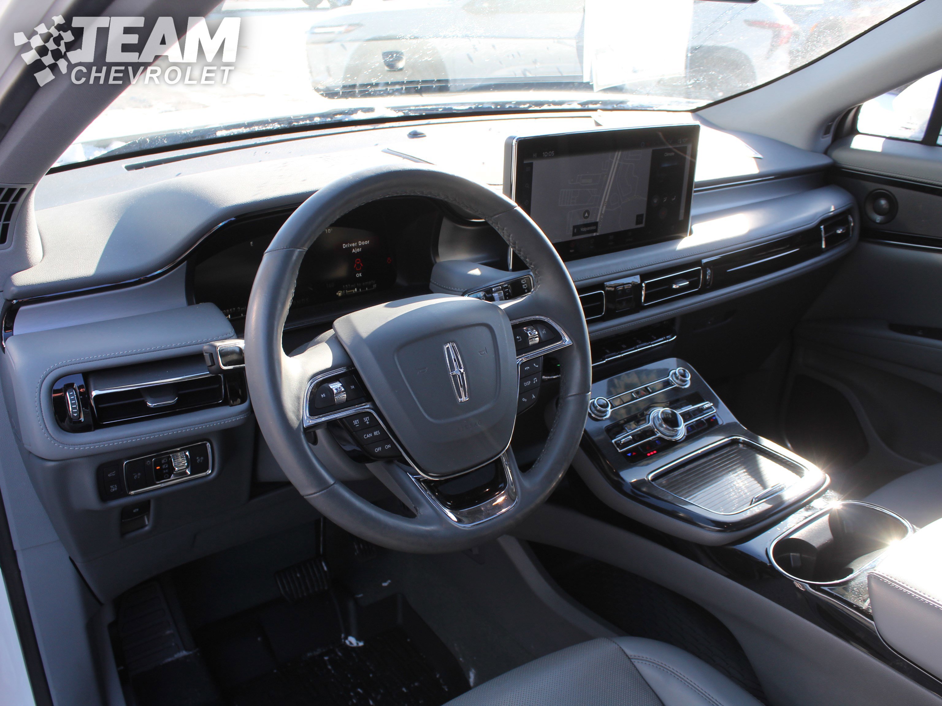 Used 2022 Lincoln Nautilus Reserve image 13