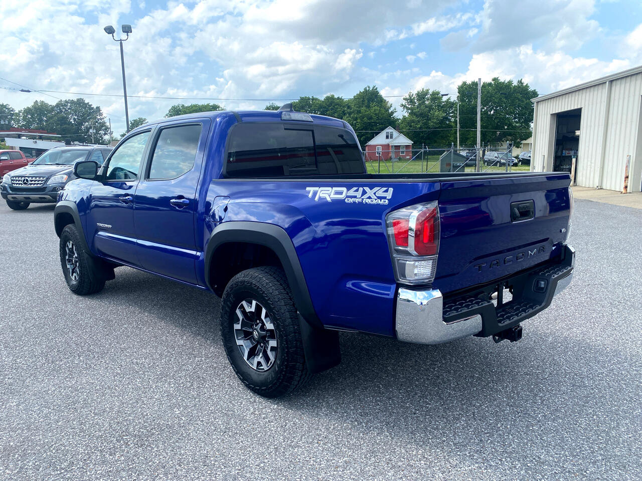 Used 2022 Toyota Tacoma TRD Off-Road image 7