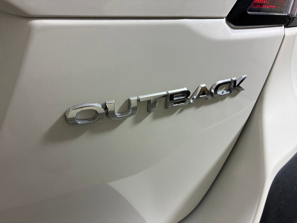 Certified 2022 Subaru Outback Limited image 12