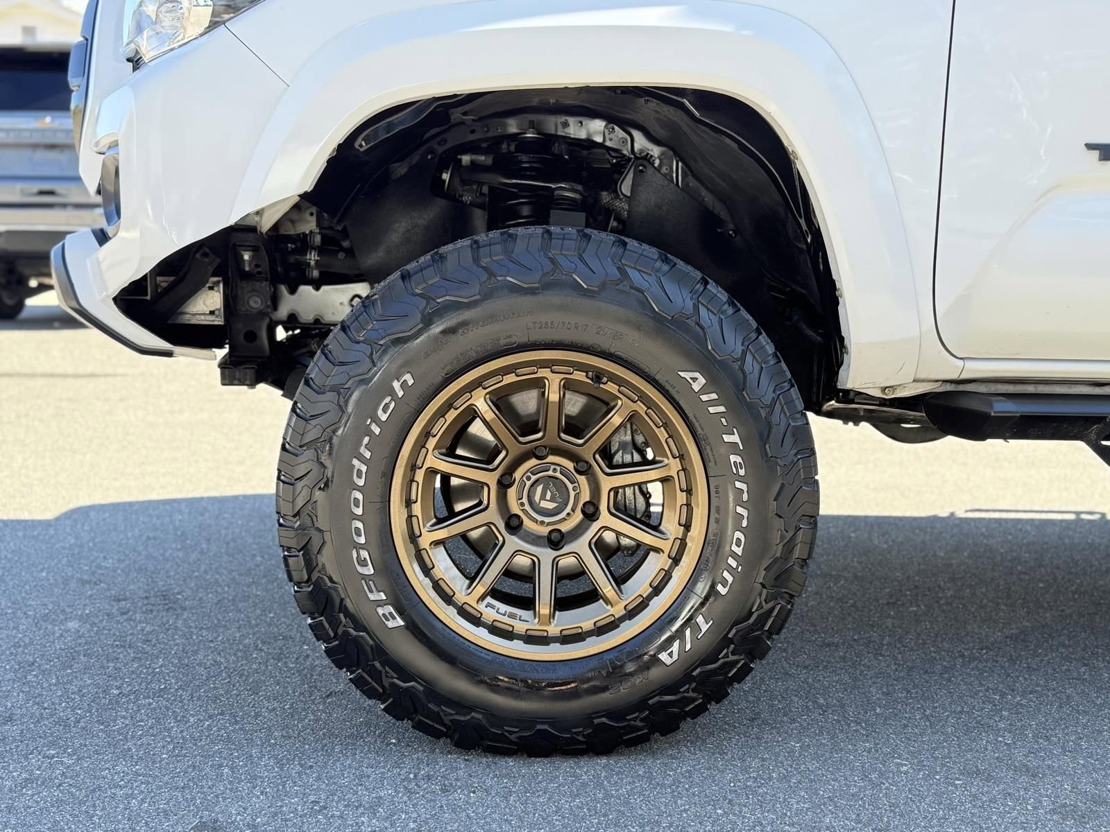 Used 2021 Toyota Tacoma SR5 image 16